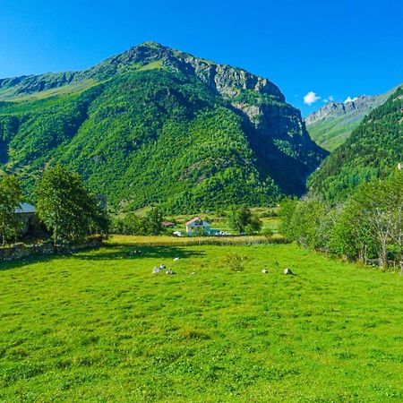 Givi Kakhiani'S Guesthouse Zhabeshi Εξωτερικό φωτογραφία