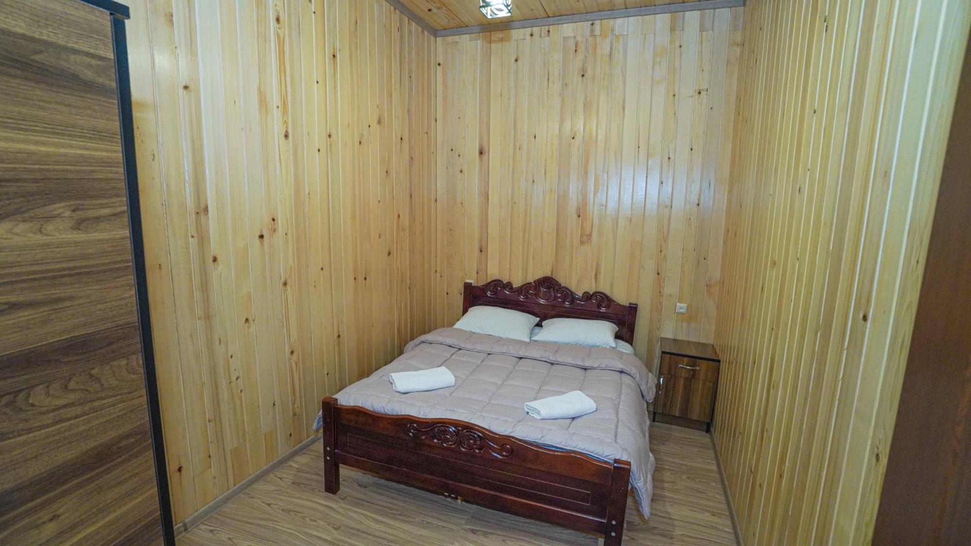 Givi Kakhiani'S Guesthouse Zhabeshi Εξωτερικό φωτογραφία