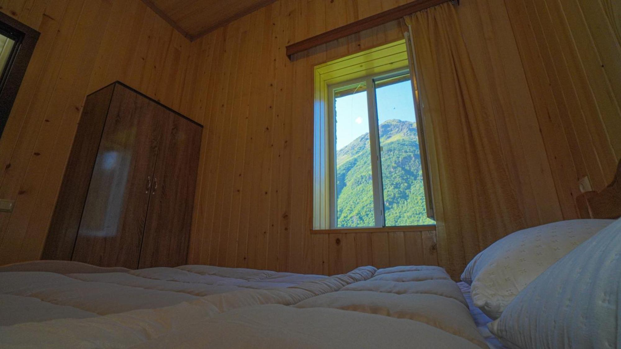 Givi Kakhiani'S Guesthouse Zhabeshi Εξωτερικό φωτογραφία