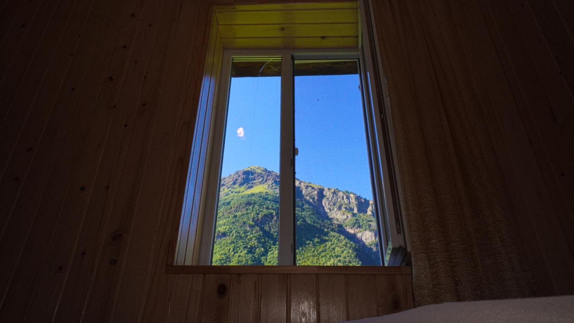Givi Kakhiani'S Guesthouse Zhabeshi Εξωτερικό φωτογραφία