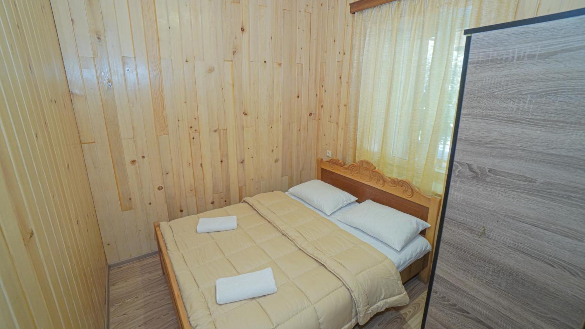 Givi Kakhiani'S Guesthouse Zhabeshi Εξωτερικό φωτογραφία